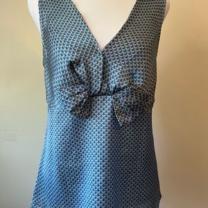 Banana Republic women’s sleeveless blouse, top